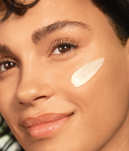 Máscara Peeling Iluminadora | Yves Rocher Portugal