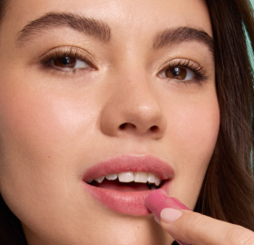 Bálsamo de Lábios Nutritivo com Cor - Nude Rosé | Yves Rocher Portugal